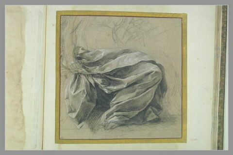 Etude de draperie d'une figure assise, image 2/2