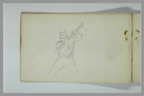 Soldat tenant sa baïonnette des deux mains