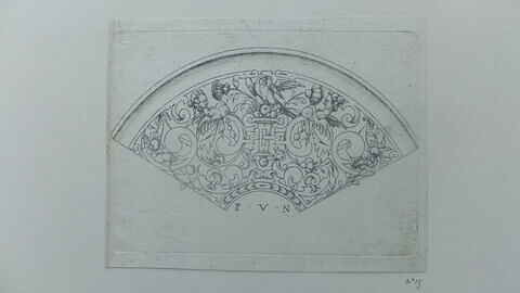 Bordure de plat (aigle)