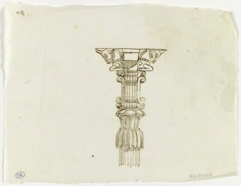 Chapiteau assyrien avec taureaux dos à dos sur fragment pilier cannelé