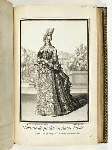 Femme de qualité en habit brodé