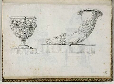 Vase et rhyton