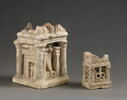 brûle-parfum  ; autel à cornes  ; maquette de maison, image 2/2