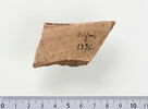 ostracon ; fragment, image 2/2