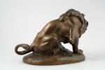 Lion au serpent à la patte levée, image 3/10