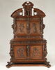 Armoire à deux corps portant la date de 1617, image 1/29