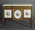 Commode à trois vantaux, image 1/5