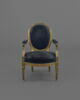 Fauteuil d'un mobilier de salon comprenant dix-sept pièces (OAR 205 à OAR 221), image 1/5