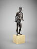 Statuette : jeune homme nu, image 3/4