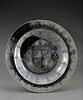 Bassin rond fleurdelysé : armes de Louis de Villiers de l'Isle-Adam, évêque de Beauvais (1497-1521), image 1/3