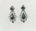 Paire de boucles d'oreilles en émeraudes de la parure de Marie-Louise, image 1/2