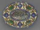 Plat ovale sur pied : cavités et cornes d'abondance, image 1/4