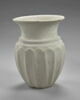 vase, image 1/3