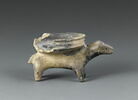 vase, image 3/3