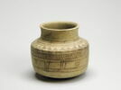 vase, image 1/3
