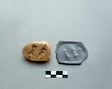cachet, image 2/2