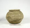 vase, image 2/2