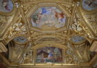 Plafond : Salle des Antonins - Les Génies de la Justice (deux Amours dont l'un tient un fil à plomb et l'autre une balance), sur la voûte, côté est au centre., image 4/4