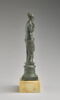 statuette, image 2/4