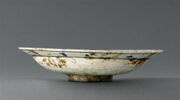 Petit plat aux fleurs épanouies nées d'un lotus, image 7/7