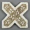 Croix à décor végétal stylisé, image 2/3