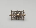 Plaque de ceinture formant broche provenant de la ceinture de la duchesse d'Angoulême, image 3/3