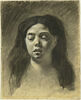 Tête de femme, vue de face, de longs cheveux noirs encadrent son visage, image 1/2